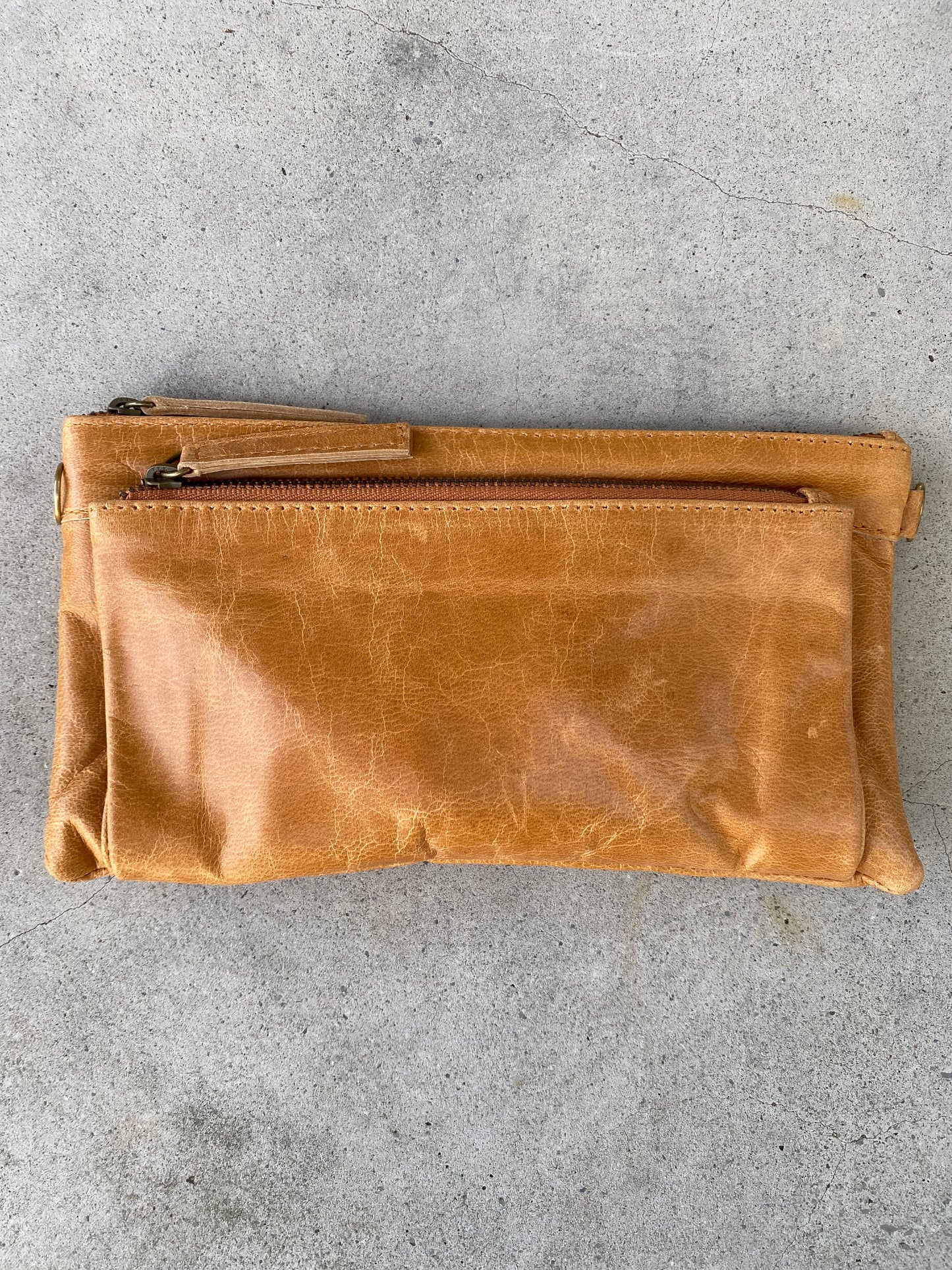 Capri Clutch